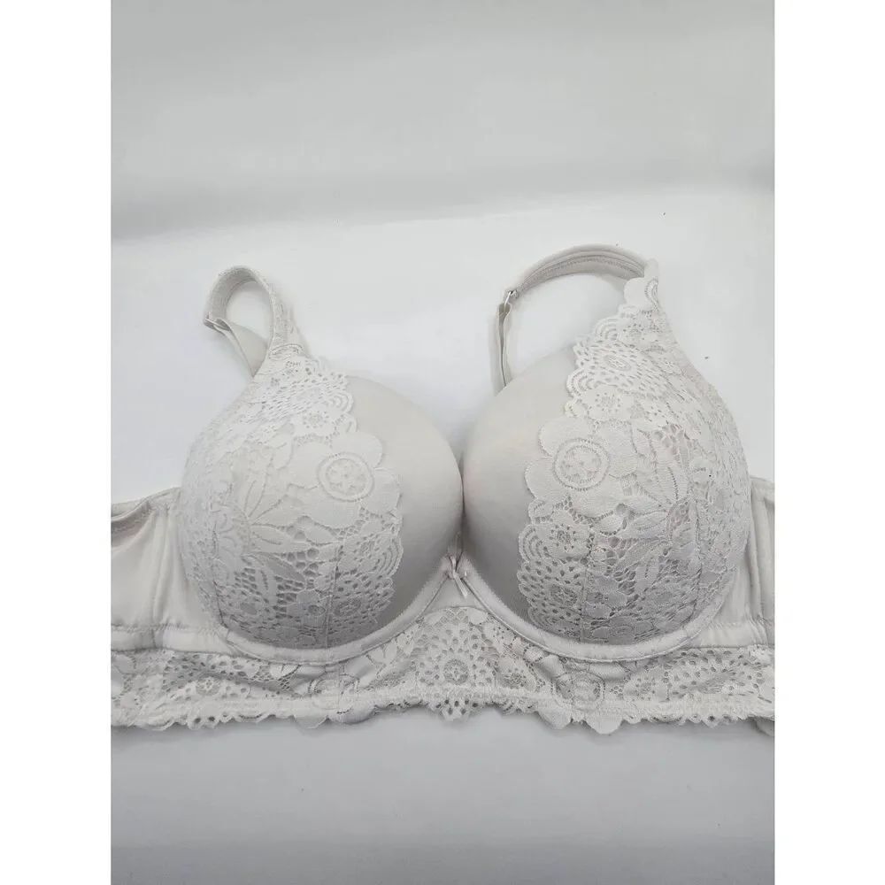 Cacique White Bra Size 44D Lace Underwire Shaping